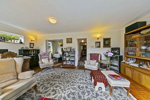 Reception Room- click for photo gallery